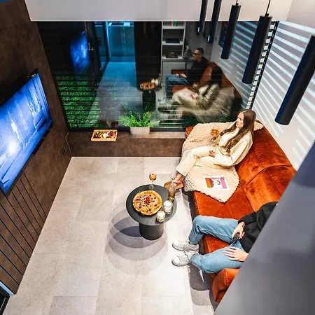 Ostravinka - Moderni * اوسترافا